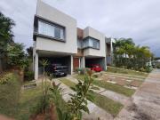 Casa / Sobrado em Condomínio para Venda em Camaçari/BA...