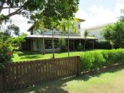 Casa / Sobrado em Condomínio para Venda em Camaçari/BA...