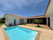 Casa / Sobrado em Condomínio para Venda em Cambé/PR...