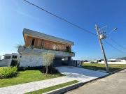 Casa / Sobrado em Condomínio para Venda em Camboriú/SC...