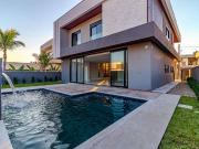 Casa / Sobrado em Condomínio para Venda em Camboriú/SC...