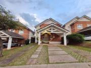Casa / Sobrado em Condomínio para Venda em Campinas/SP...