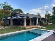 Casa / Sobrado em Condomínio para Venda em Campinas/SP...