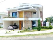 Casa / Sobrado em Condomínio para Venda em Campinas/SP...