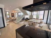 Casa / Sobrado em Condomínio para Venda em Campinas/SP...