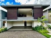 Casa / Sobrado em Condomínio para Venda em Campinas/SP...