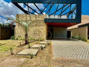 Casa / Sobrado em Condomínio para Venda em Campo...