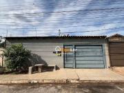 Casa / Sobrado em Condomínio para Venda em Campo...