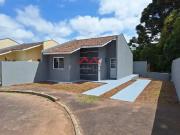 Casa / Sobrado em Condomínio para Venda em Campo...