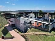 Casa / Sobrado em Condomínio para Venda em Campos do...