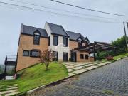 Casa / Sobrado em Condomínio para Venda em Campos do...