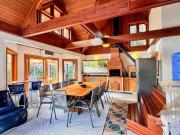 Casa / Sobrado em Condomínio para Venda em Campos do...