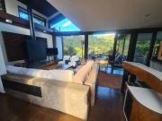 Casa / Sobrado em Condomínio para Venda em Campos do...