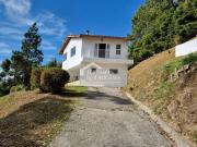 Casa / Sobrado em Condomínio para Venda em Campos do...