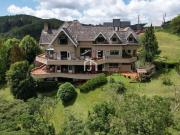 Casa / Sobrado em Condomínio para Venda em Campos do...