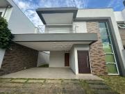 Casa / Sobrado em Condomínio para Venda em Canoas/RS...