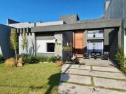 Casa / Sobrado em Condomínio para Venda em Capão da...