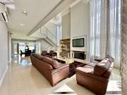 Casa / Sobrado em Condomínio para Venda em Capão da...