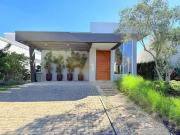 Casa / Sobrado em Condomínio para Venda em Capão da...