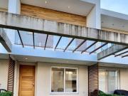 Casa / Sobrado em Condomínio para Venda em Capão da...