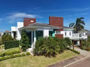 Casa / Sobrado em Condomínio para Venda em Capão da...