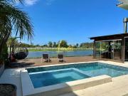 Casa / Sobrado em Condomínio para Venda em Capão da...