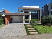 Casa / Sobrado em Condomínio para Venda em Capão da...