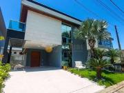 Casa / Sobrado em Condomínio para Venda em...