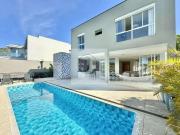 Casa / Sobrado em Condomínio para Venda em Cotia/SP...