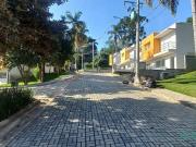 Casa / Sobrado em Condomínio para Venda em Cotia/SP...