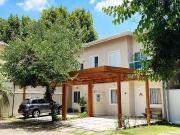 Casa / Sobrado em Condomínio para Venda em Cotia/SP...