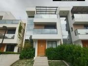 Casa / Sobrado em Condomínio para Venda em Cotia/SP...