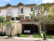 Casa / Sobrado em Condomínio para Venda em Cotia/SP...