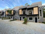 Casa / Sobrado em Condomínio para Venda em Cotia/SP...