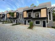 Casa / Sobrado em Condomínio para Venda em Cotia/SP...