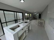 Casa / Sobrado em Condomínio para Venda em Cotia/SP...