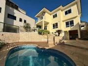 Casa / Sobrado em Condomínio para Venda em Cotia/SP São...