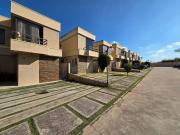 Casa / Sobrado em Condomínio para Venda em Cotia/SP...