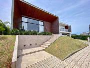 Casa / Sobrado em Condomínio para Venda em Criciúma/SC...