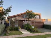 Casa / Sobrado em Condomínio para Venda em Cuiabá/MT...