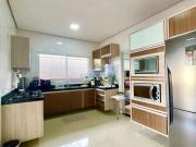 Casa / Sobrado em Condomínio para Venda em Cuiabá/MT...