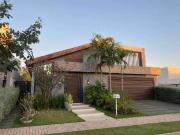 Casa / Sobrado em Condomínio para Venda em Cuiabá/MT...