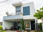 Casa / Sobrado em Condomínio para Venda em Cuiabá/MT São...