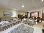 Casa / Sobrado em Condomínio para Venda em Curitiba/PR...