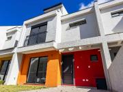 Casa / Sobrado em Condomínio para Venda em Curitiba/PR...