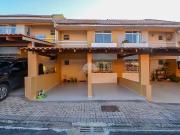 Casa / Sobrado em Condomínio para Venda em Curitiba/PR...