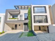 Casa / Sobrado em Condomínio para Venda em Curitiba/PR...