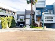 Casa / Sobrado em Condomínio para Venda em Curitiba/PR...