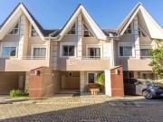 Casa / Sobrado em Condomínio para Venda em Curitiba/PR...