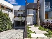 Casa / Sobrado em Condomínio para Venda em Curitiba/PR...